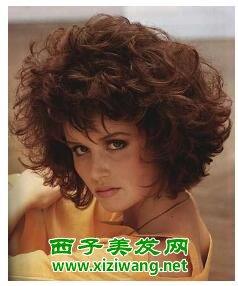 八十年代波浪卷发型图片很潮的女发型