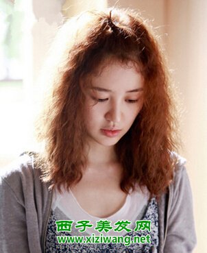 尹恩惠泡面头发型图片女星破格演绎大婶发型