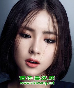 2022年圆脸女生韩版中分短发发型