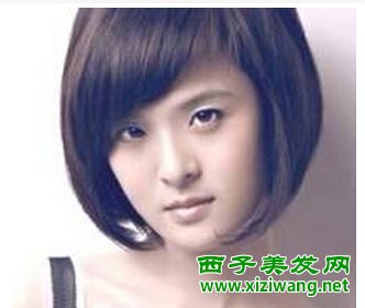 脸胖女子短发发型图片斜刘海齐刘海都可瘦脸
