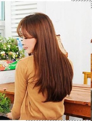 春夏季最流行的女生发型直发长发发型图片